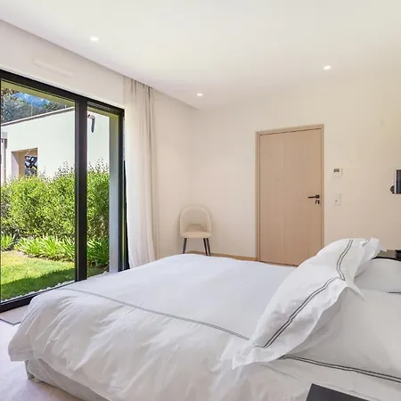 Luxury Gassin With Poool & Gym Saint-Tropez